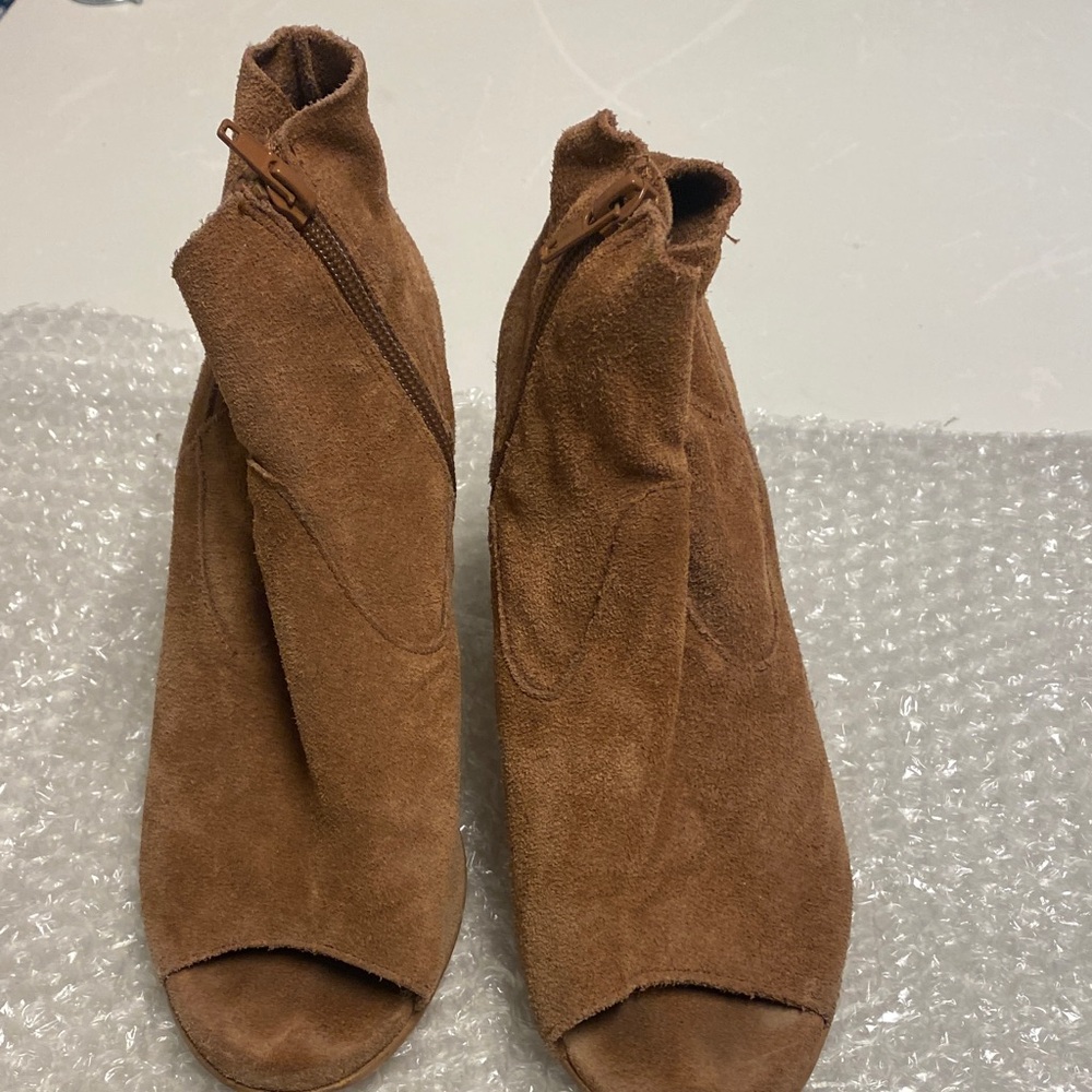Steve Madden Tan Suede Ankle Booties